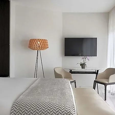 Hotel Atlantica Bay - Adults Only Limassol