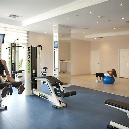 فندق Atlantica Bay - Adults Only ليماسول