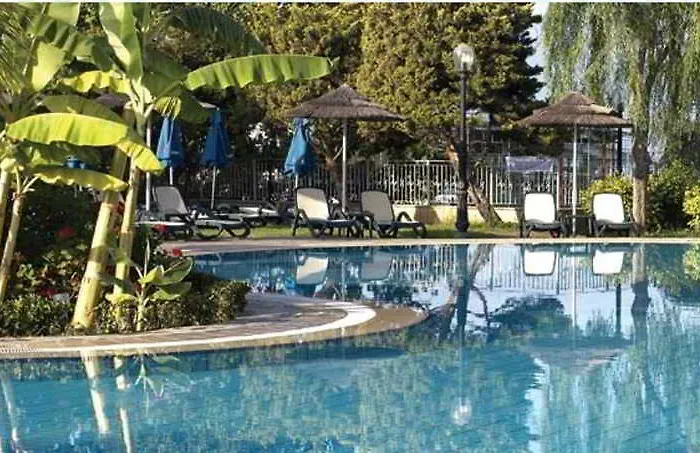 Hotel Atlantica Bay - Adults Only Limassol