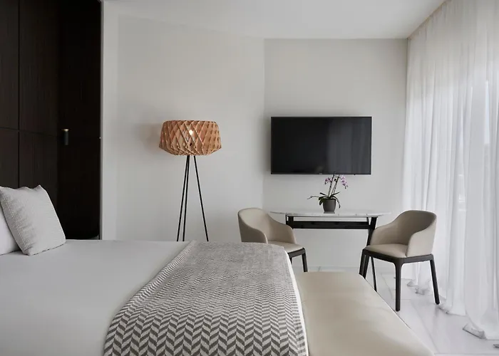 Hotel Atlantica Bay - Adults Only Lemesos