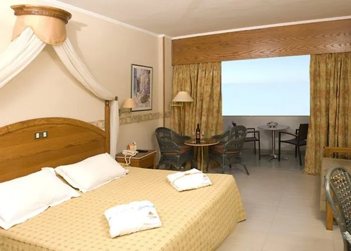 Hotel Atlantica Bay - Adults Only Limassol