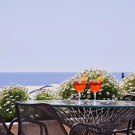 Hotel Atlantica Bay - Adults Only Limasol